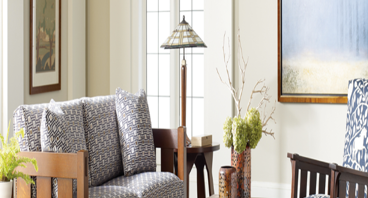 Combining Stickley’s Sofa & Lamps for a More Artistic Appeal